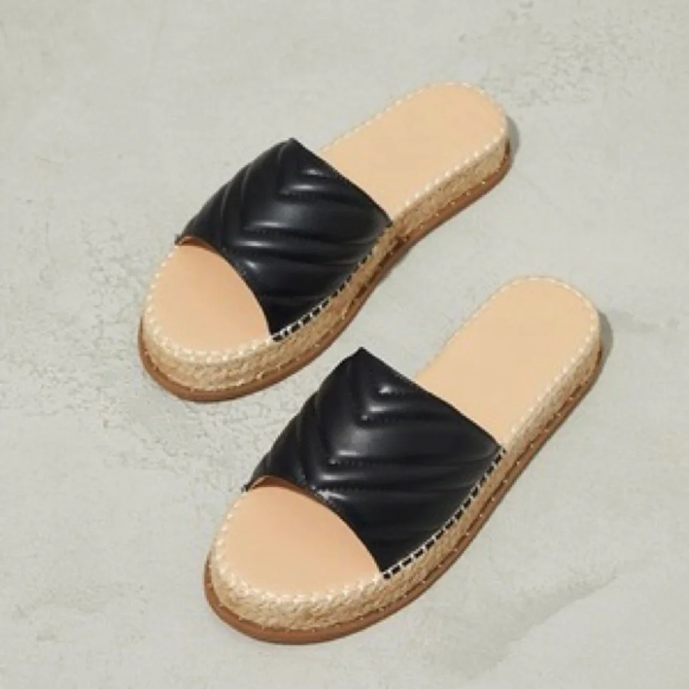 Pretty Little Thing Black Quilted Mule Flatform Espadrille Sandals